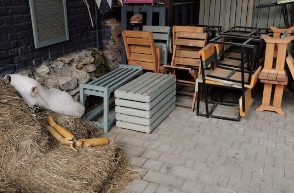 How to Properly Store Your Patio Furniture During the Off-Season - Essential Tips